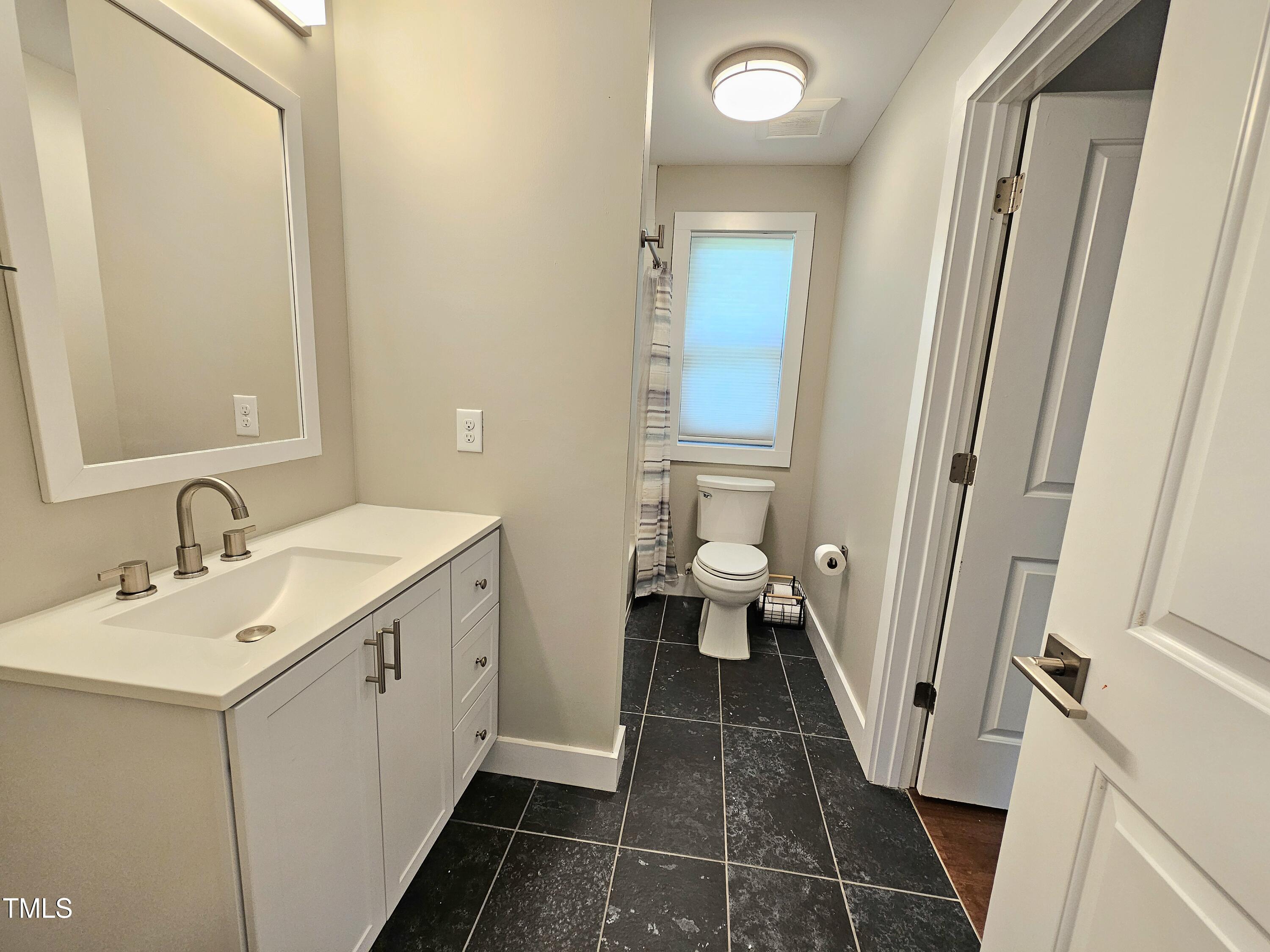 412 Bragg Street Raleigh, NC 27601 - Photo 28 of 41 20240821_150118