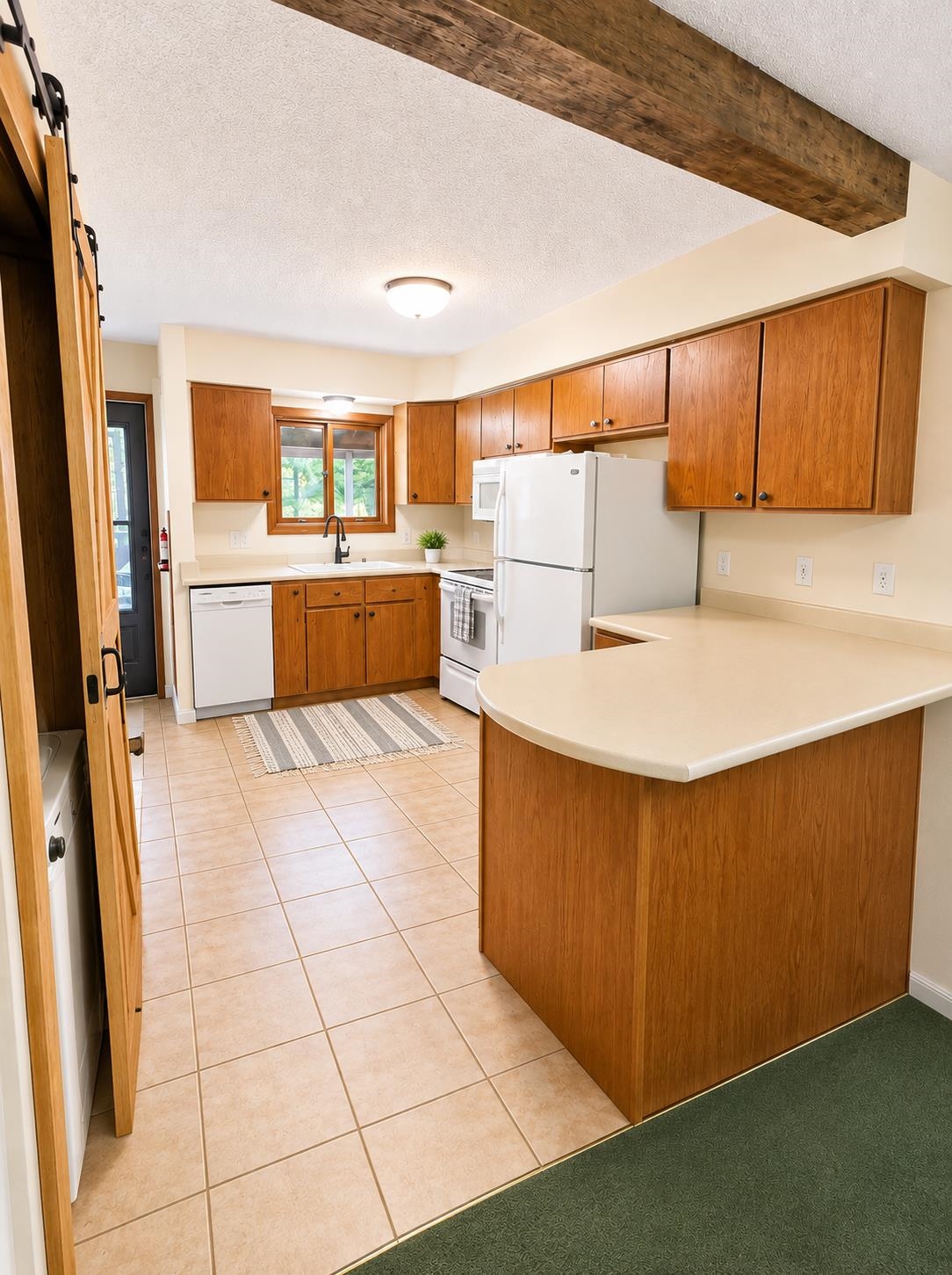 1093 Canyon Road, Unit 507 Wisconsin Dells, WI 53965 - Photo 5 of 16 Gallery Image 5