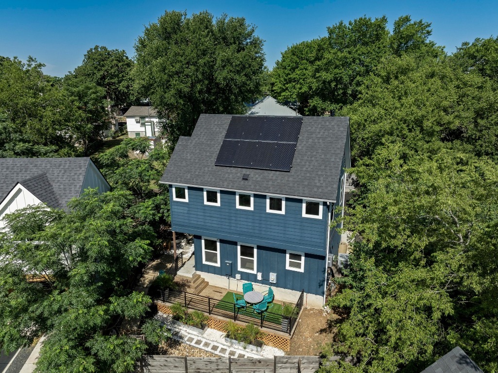 1210 Luna Street, Unit 2 Austin, TX 78721 - Photo 22 of 28 an aerial view of a house