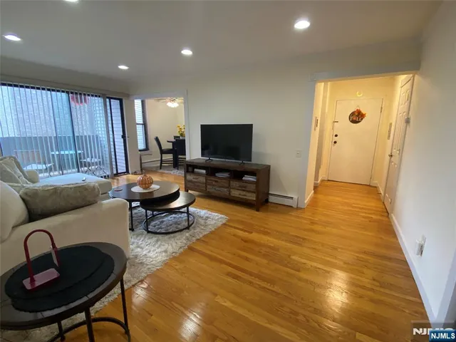 $249,999 | 824 Main, Belleville, NJ 07109