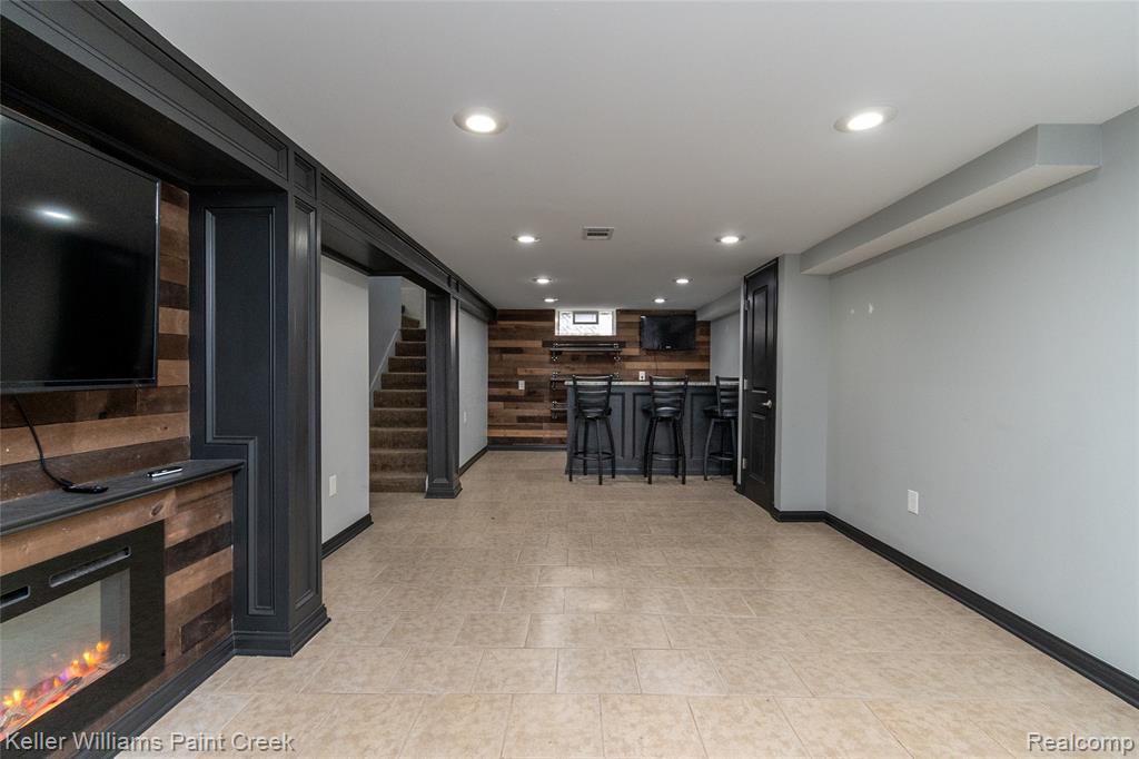 3515 Durham Road Royal Oak, MI 48073 - Photo 31 of 46