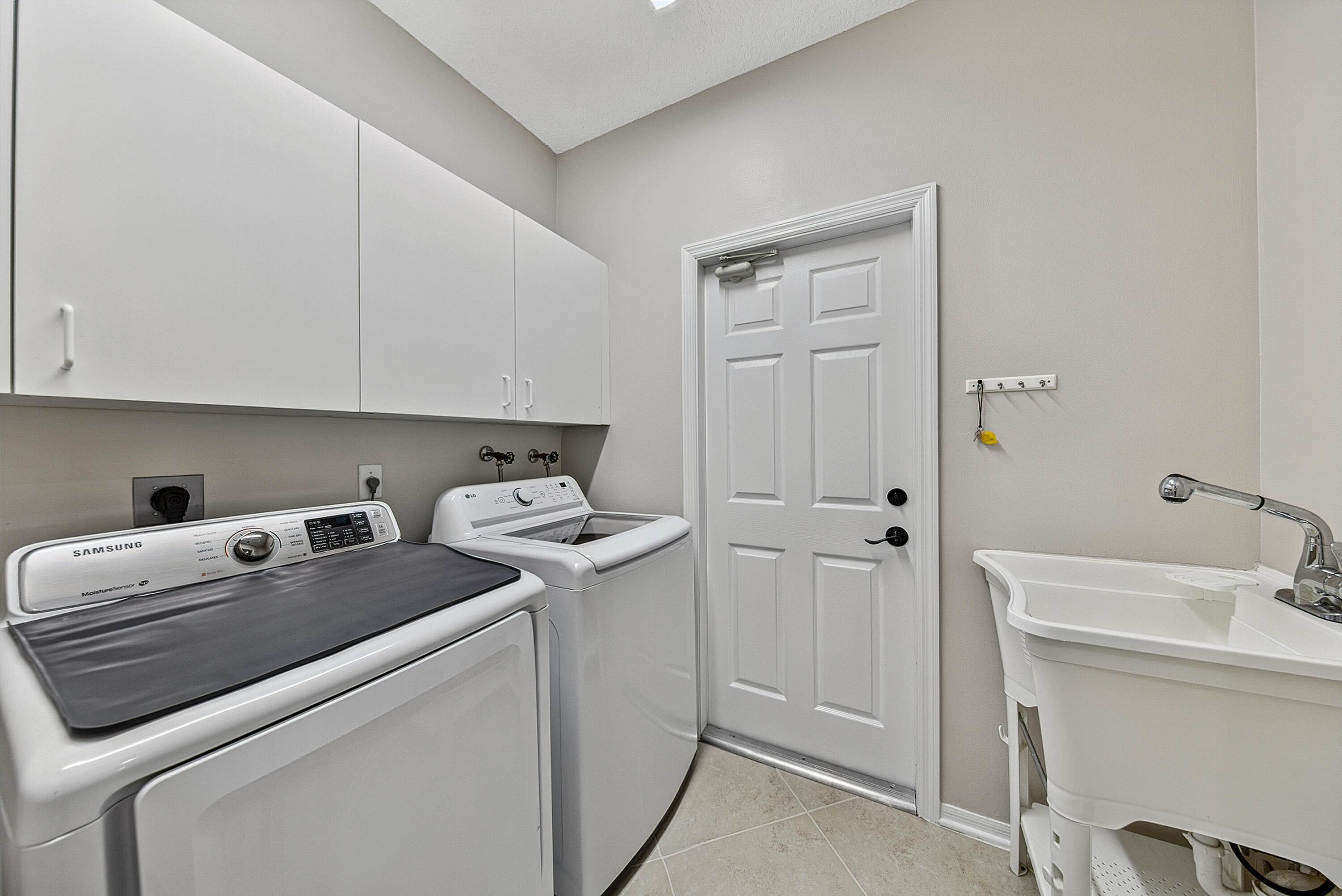12325 Cascades Pointe Drive Boca Raton, FL 33428 - Photo 18 of 67 schirling-32