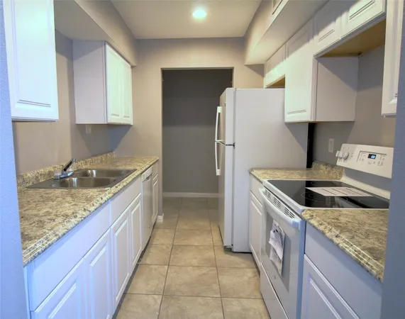 $1,395 | 16120 Stuebner Airline Road, Unit 601, Spring, TX 77379