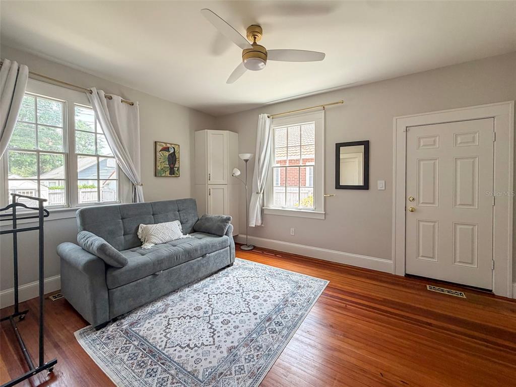 417 Southwest 10th Street Gainesville, FL 32601 - Photo 22 of 50