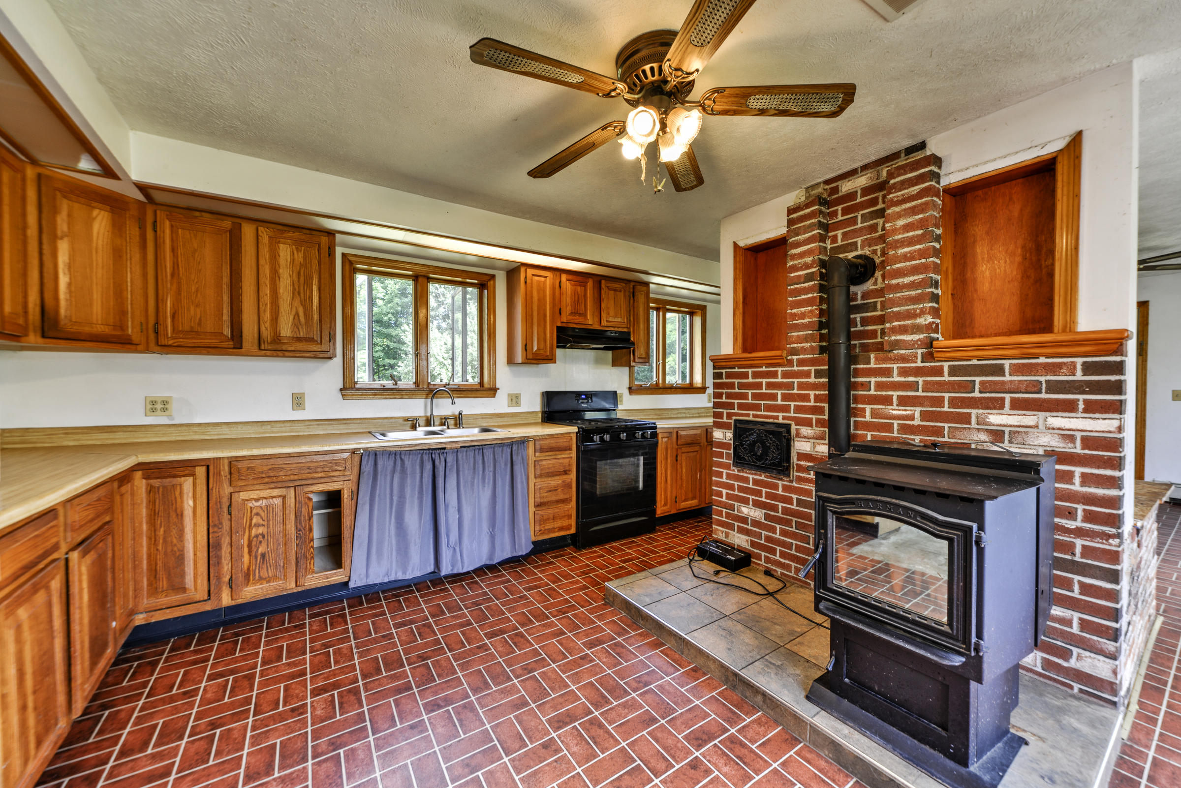 209 Andrews Road Wales, ME 04280 - Photo 23 of 42 108036-21