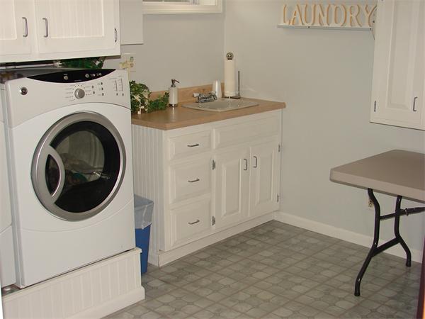 650 Trull Road Tewksbury, MA 01876 - Photo 11 of 17 Gallery Image 11