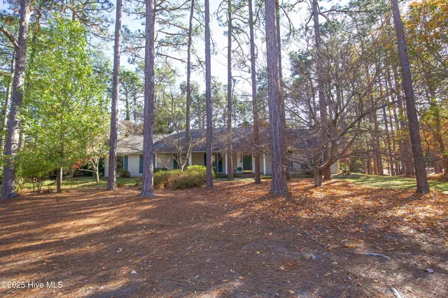 $450,000 | 150 Pebble Beach Place, Southern Pines, NC 28387
