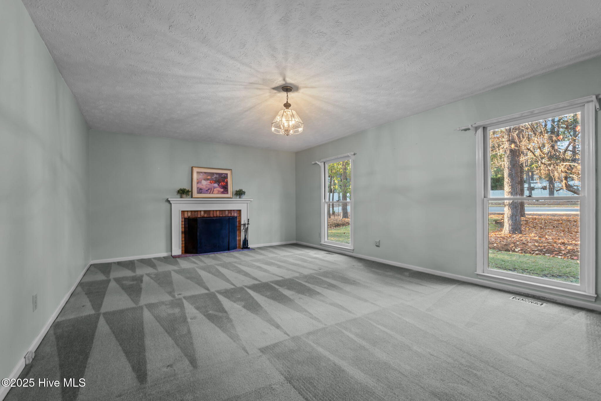 150 Pebble Beach Place Southern Pines, NC 28387 - Photo 7 of 55 Living room