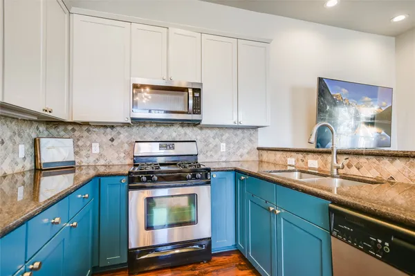 $779,000 | 1115 Kinney Avenue, Unit 1, Austin, TX 78704