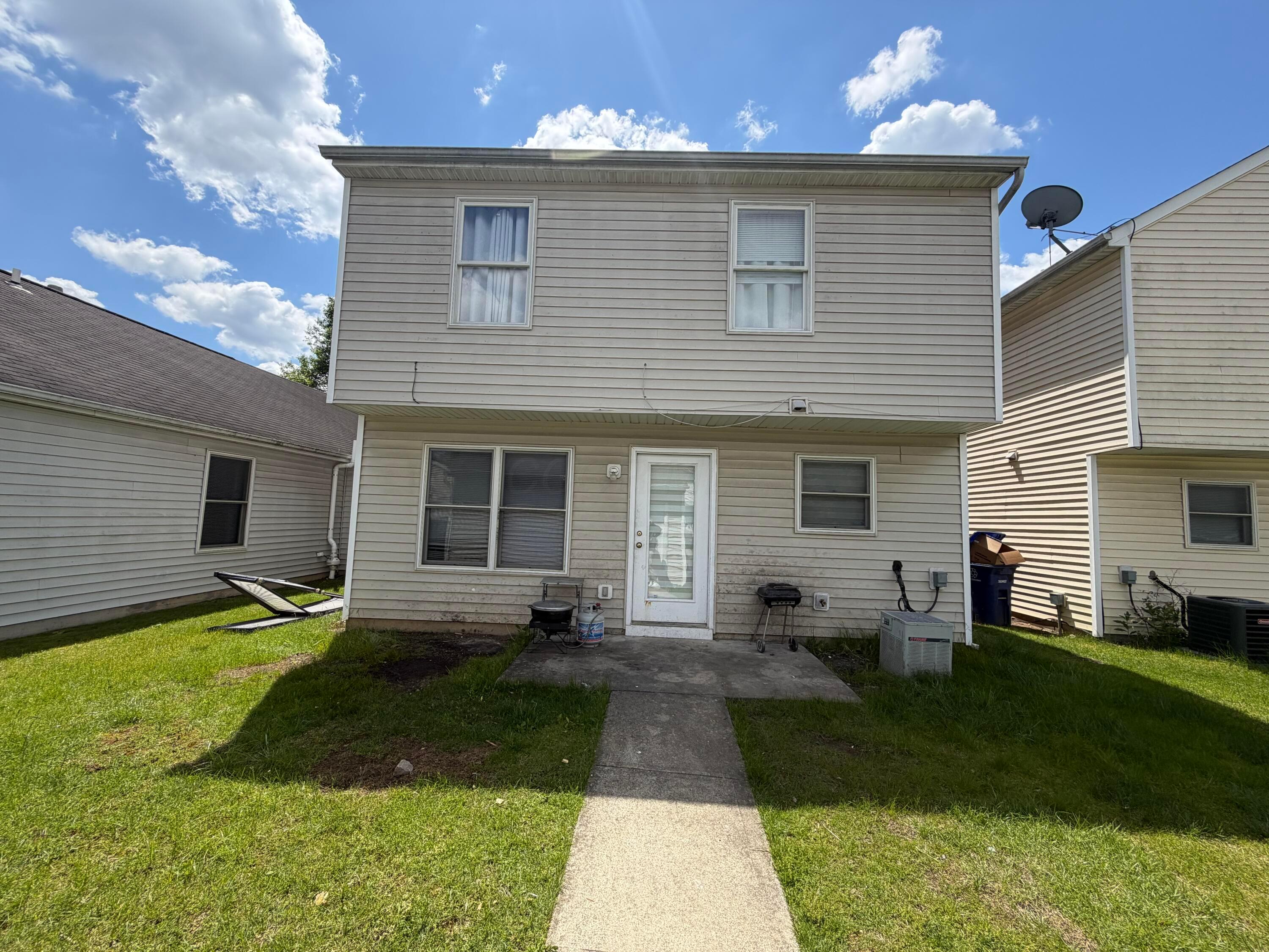 2976 Representation Terrace Columbus, OH 43207 - Photo 5 of 29 IMG_2796
