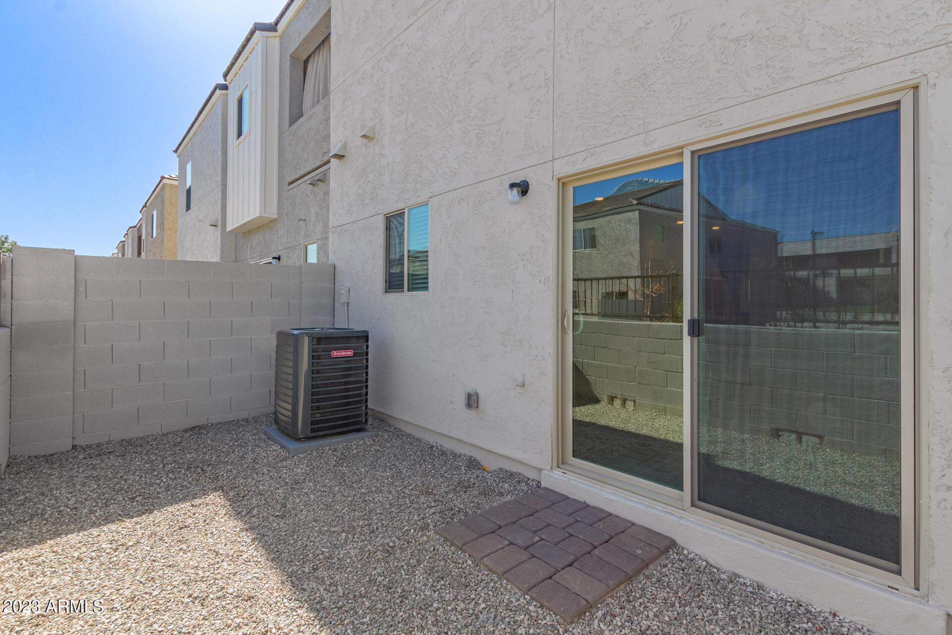 2280 West Laurie Lane Phoenix, AZ 85021 - Photo 26 of 27 a view of an empty room