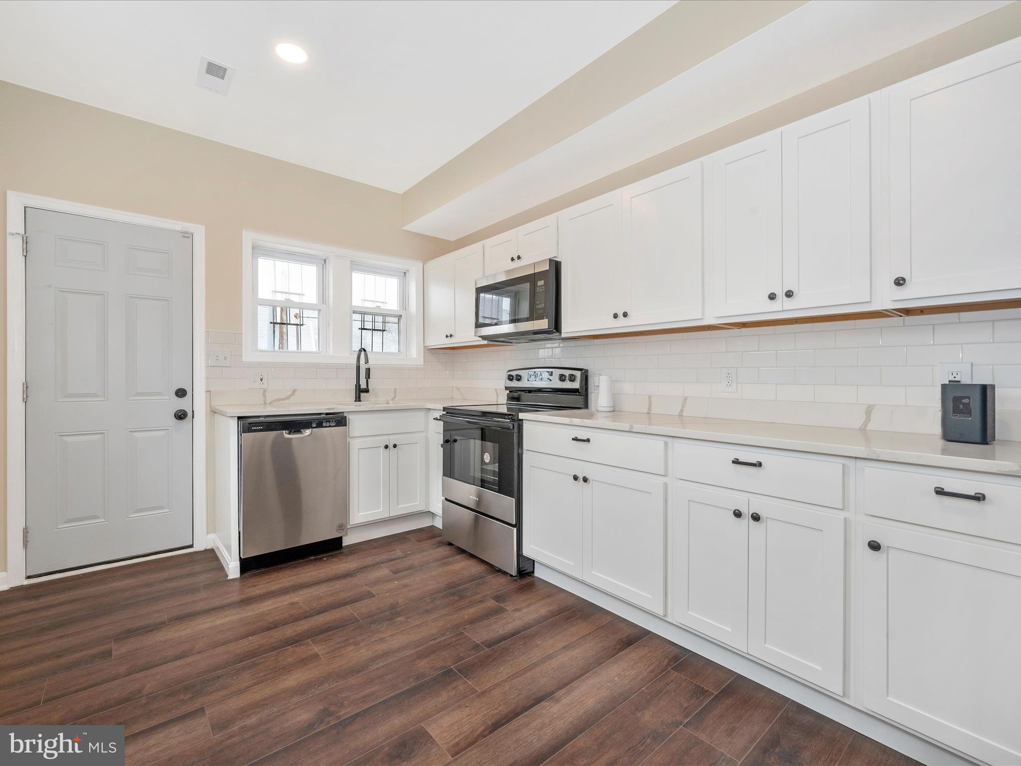 1614 Cole Street Baltimore, MD 21223 - Photo 5 of 53 PDR_1657