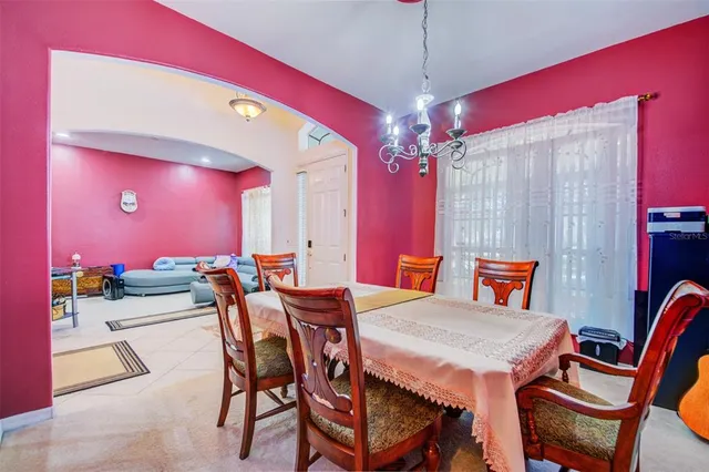 $430,000 | 306 Carriage Oak Place, Seffner, FL 33584