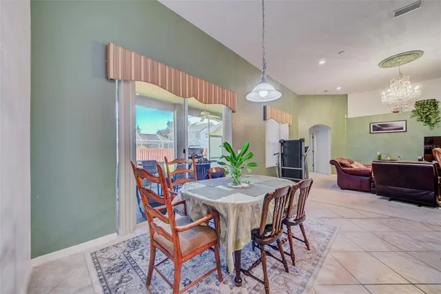 $430,000 | 306 Carriage Oak Place, Seffner, FL 33584