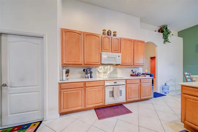 $430,000 | 306 Carriage Oak Place, Seffner, FL 33584