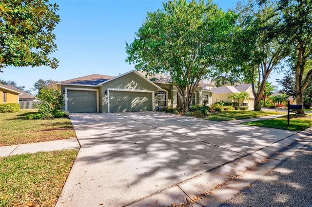 $430,000 | 306 Carriage Oak Place, Seffner, FL 33584