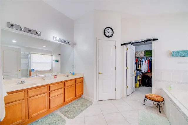 $430,000 | 306 Carriage Oak Place, Seffner, FL 33584