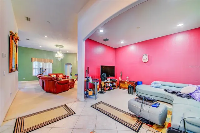 $430,000 | 306 Carriage Oak Place, Seffner, FL 33584