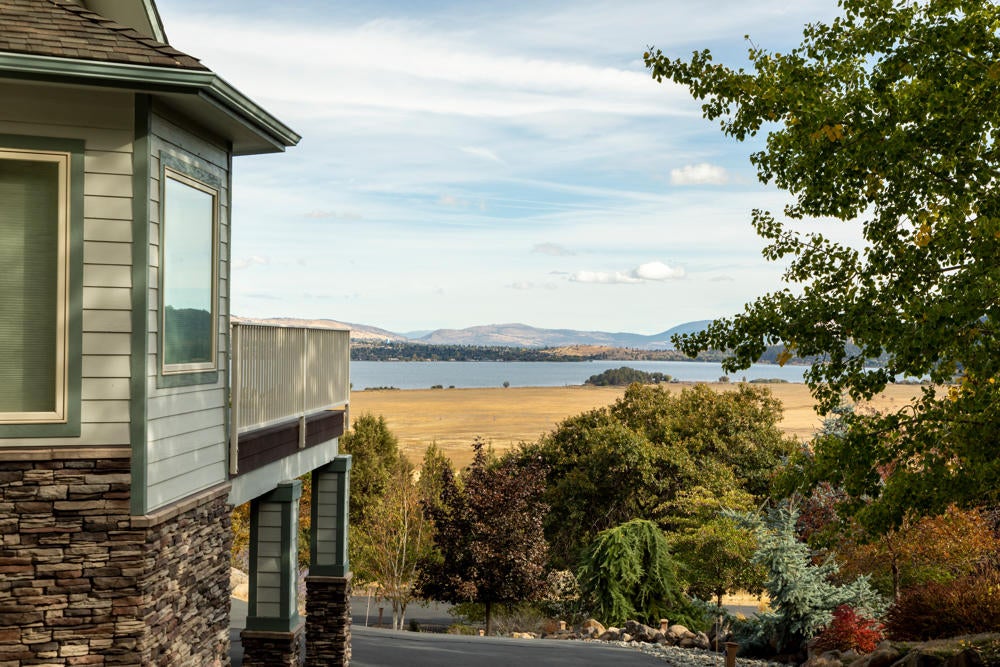 4426 Murrelet Road Klamath Falls, OR 97601 - Photo 52 of 54 4426MurreletRd. front 3