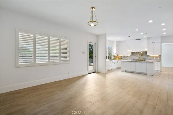 a close view of sink and tap