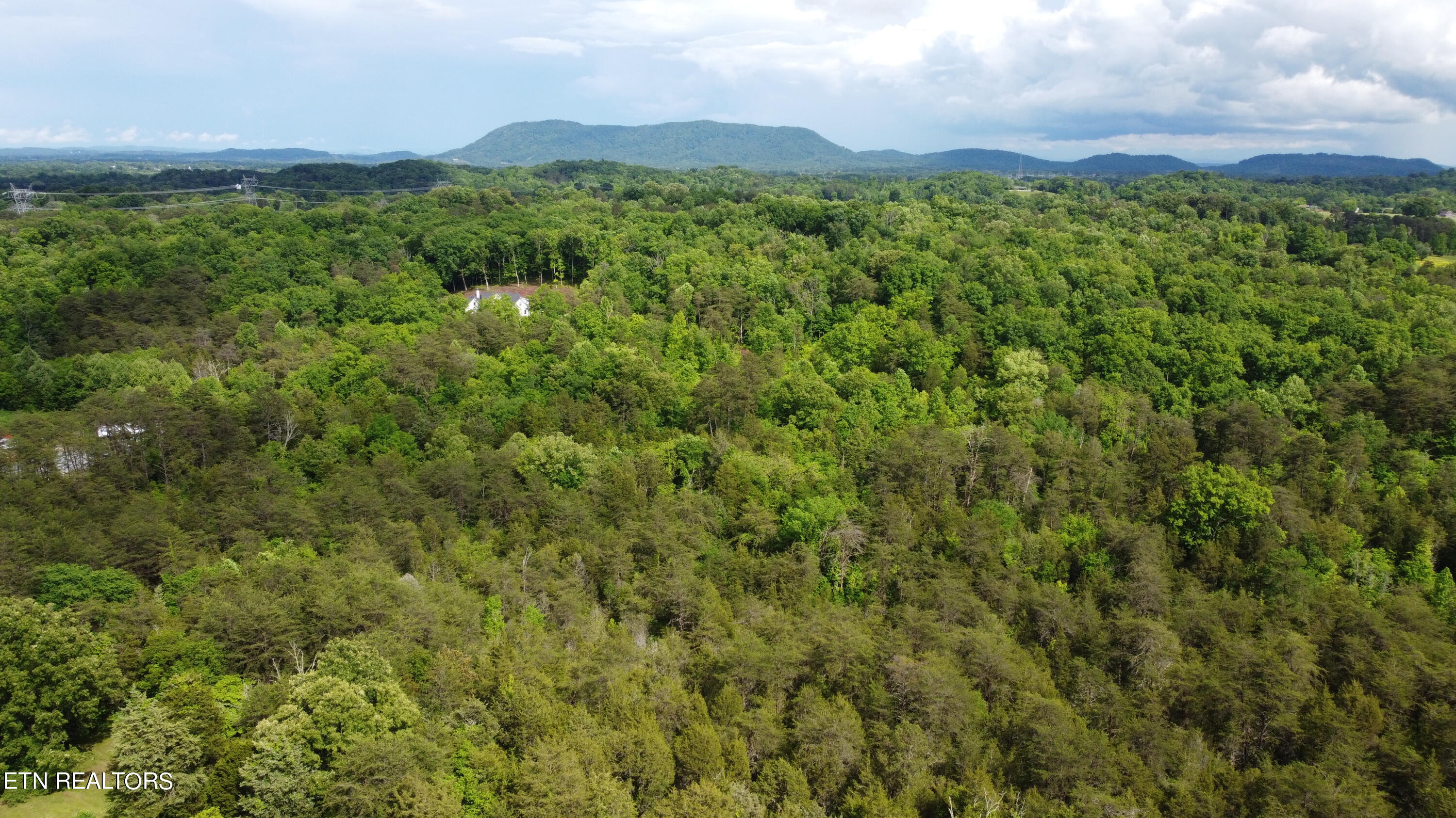 2 Tazewell Pike Corryton, TN 37721 - Photo 4 of 5 2-6