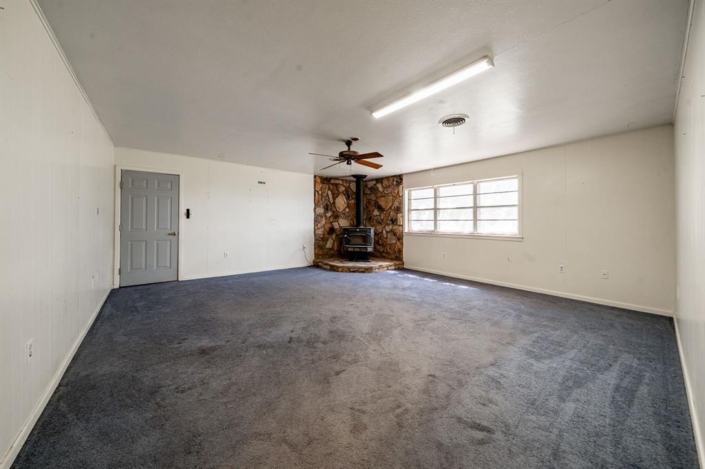 1105 County Road 345 Rotan, TX 79546 - Photo 5 of 21