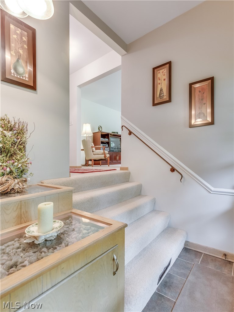 410 Sandhurst Road Akron, OH 44333 - Photo 12 of 35 Gallery Image 12