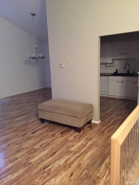 1414 Crescent Lane, Unit 347 Rochester Hills, MI 48306 - Photo 8 of 15