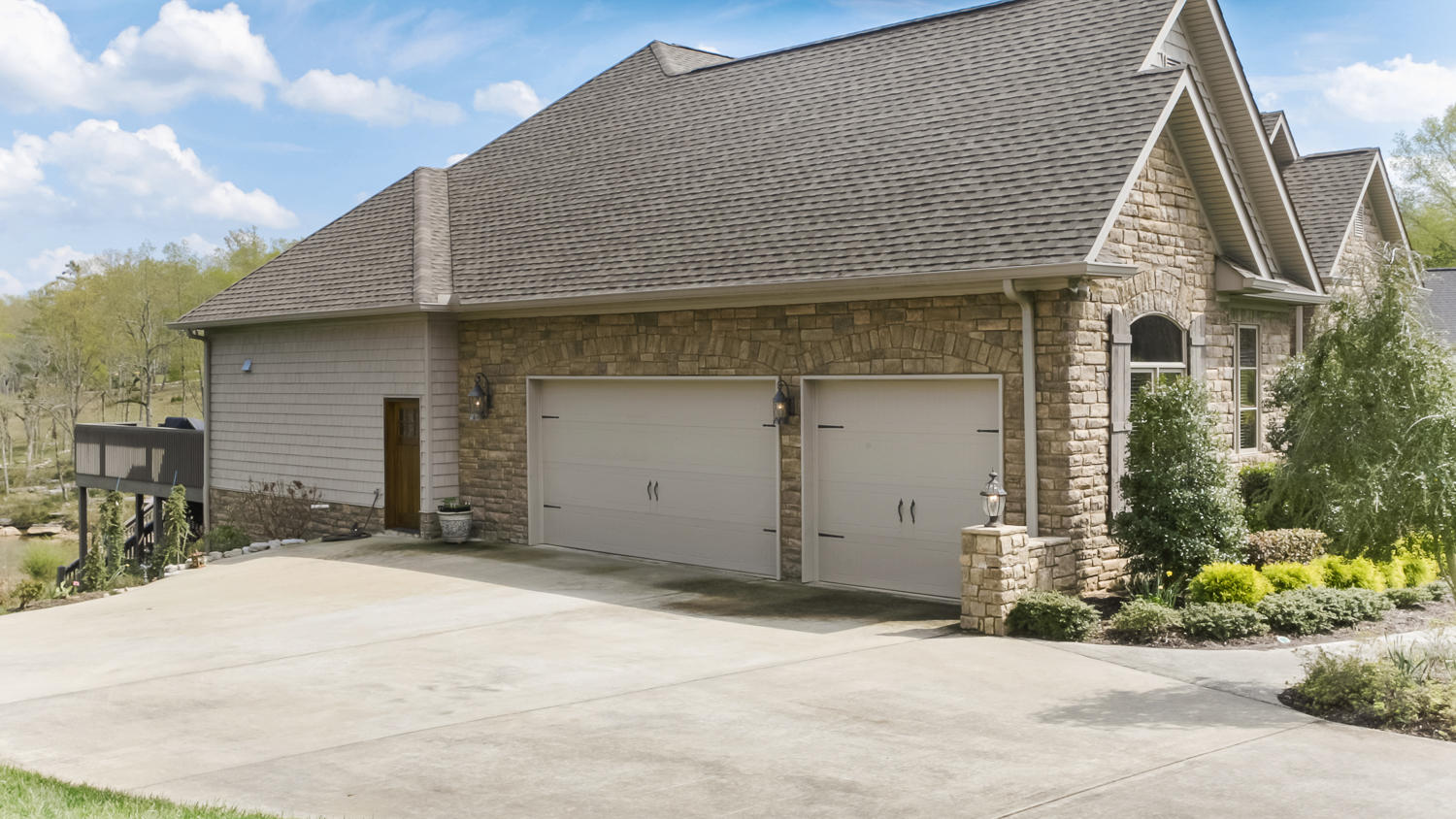 358 Waterfront Way Spring City, TN 37381 - Photo 3 of 40 358 Waterfront Way 012