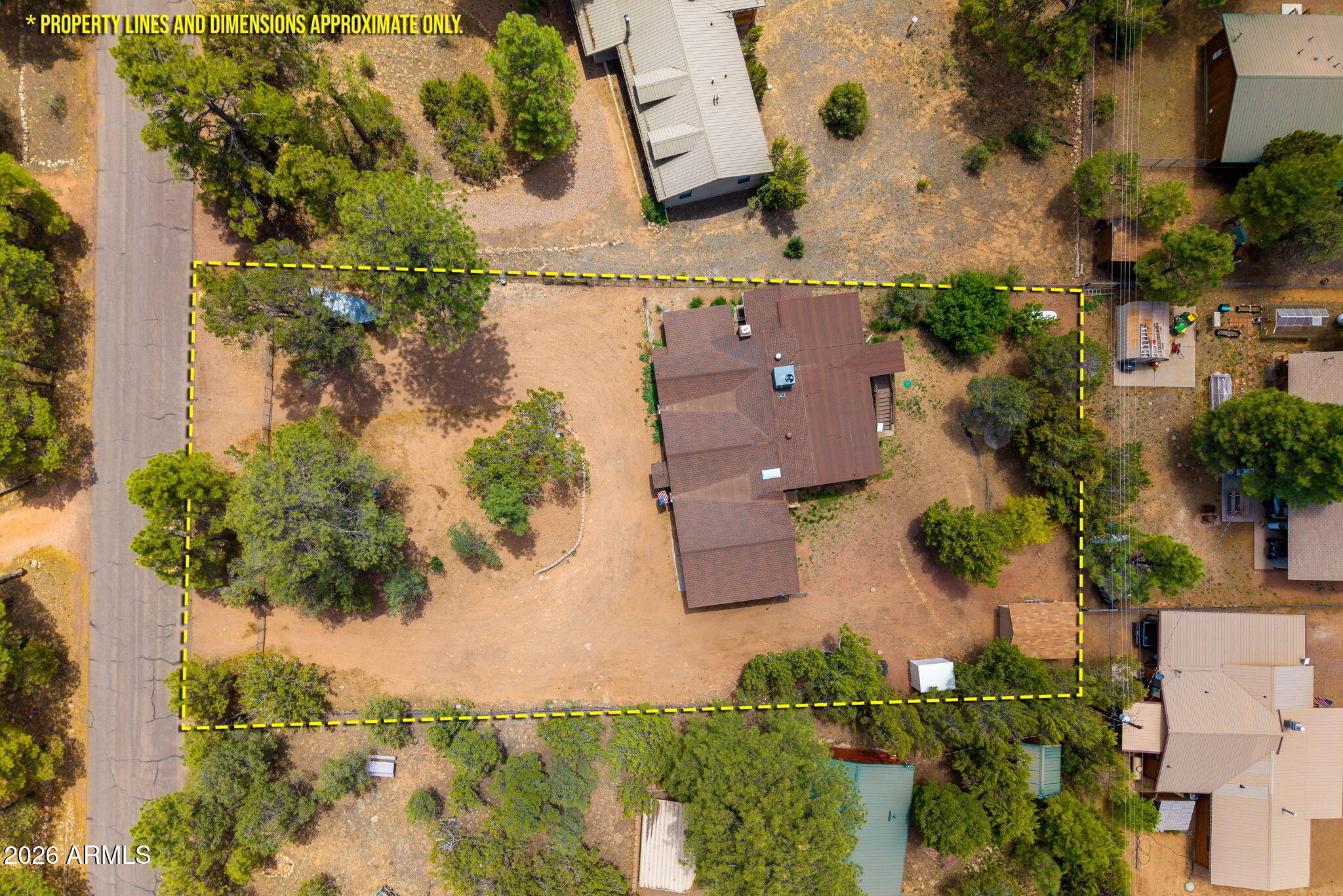 3384 Turkey Run Overgaard, AZ 85933 - Photo 35 of 37 an aerial view of a house with a yard