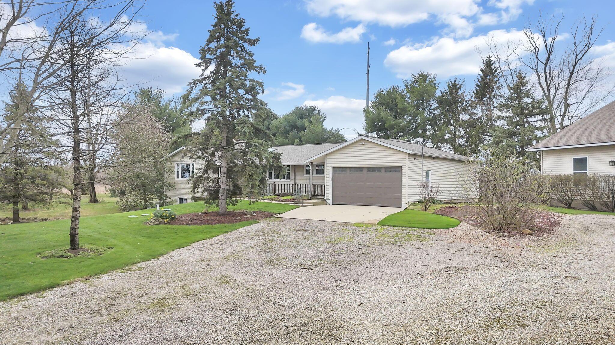 11138 York Road Southwest Baltimore, OH 43105 - Photo 73 of 83 83-web-or-mls-DJI_20260328011058_0004_D