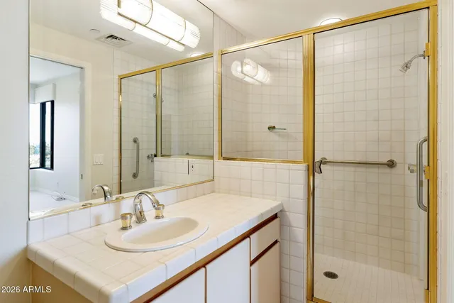 $850,000 | 1040 East Osborn Road, Unit 601, Phoenix, AZ 85014