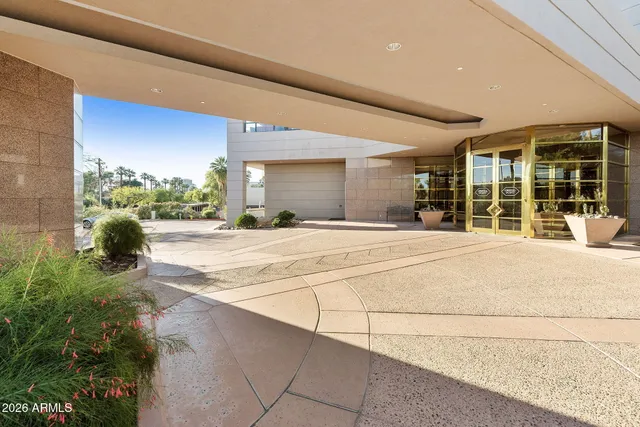 $850,000 | 1040 East Osborn Road, Unit 601, Phoenix, AZ 85014
