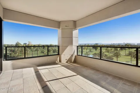 $850,000 | 1040 East Osborn Road, Unit 601, Phoenix, AZ 85014