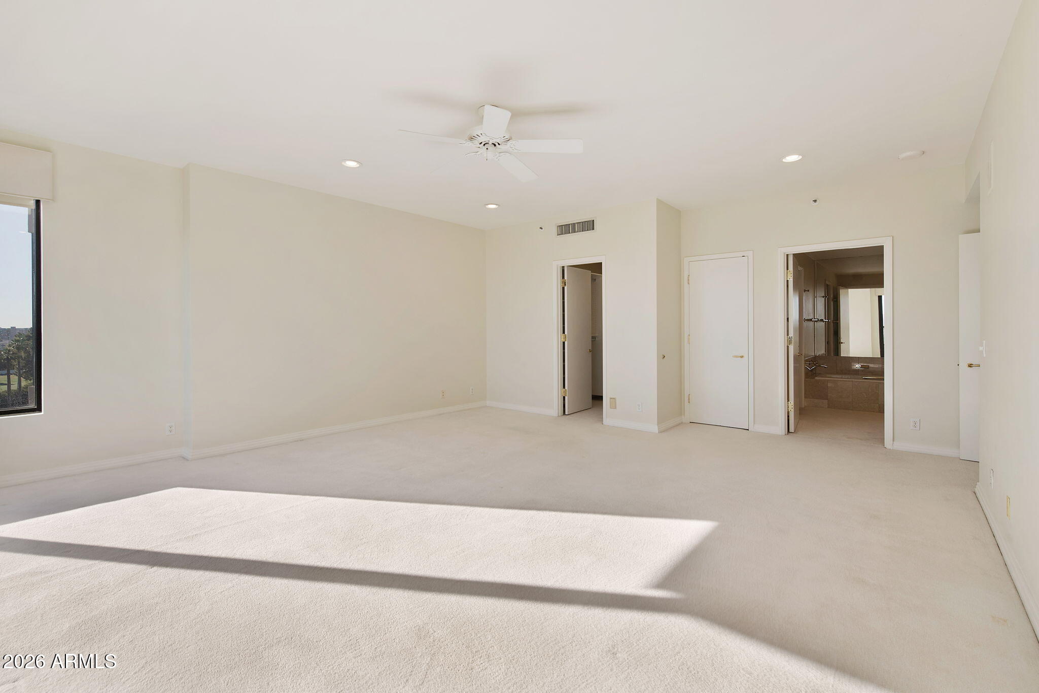 1040 East Osborn Road, Unit 601 Phoenix, AZ 85014 - Photo 26 of 54 11-web-or-mls-_DSC9987