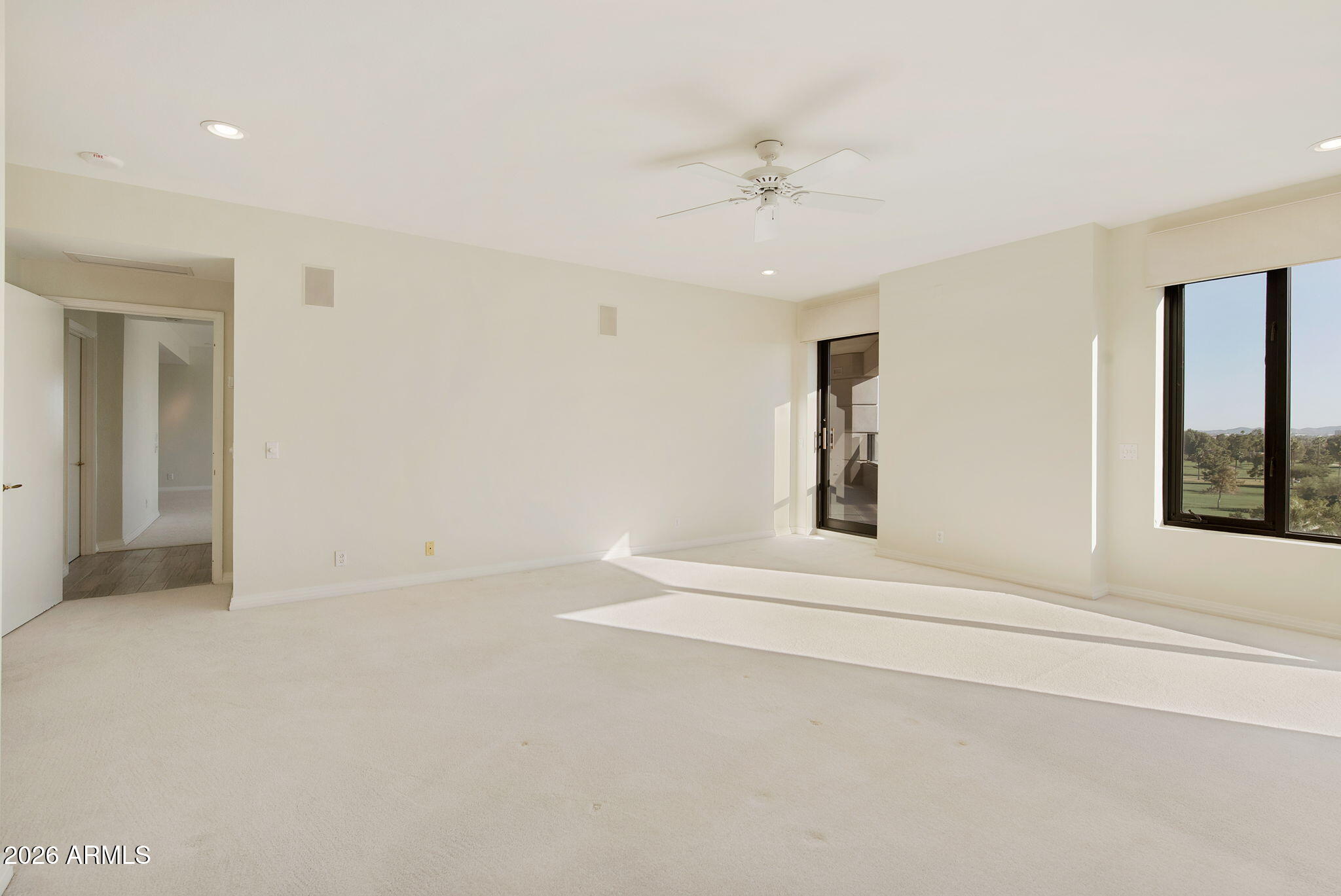 1040 East Osborn Road, Unit 601 Phoenix, AZ 85014 - Photo 27 of 54 12-web-or-mls-_DSC9984