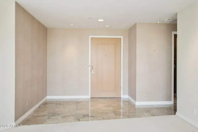 $850,000 | 1040 East Osborn Road, Unit 601, Phoenix, AZ 85014