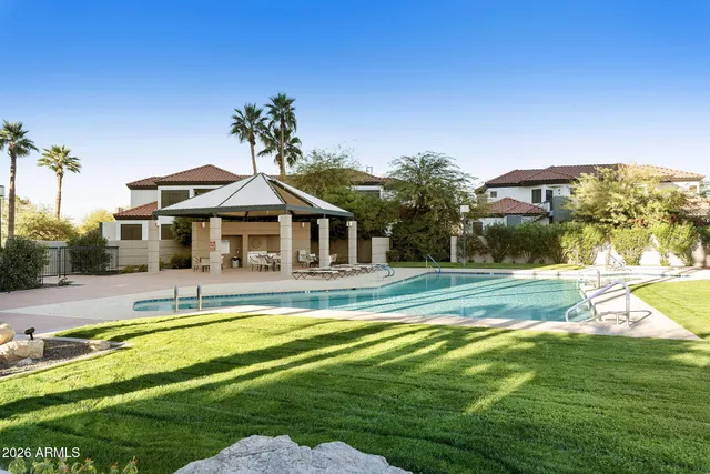 $850,000 | 1040 East Osborn Road, Unit 601, Phoenix, AZ 85014