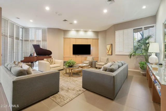 $850,000 | 1040 East Osborn Road, Unit 601, Phoenix, AZ 85014