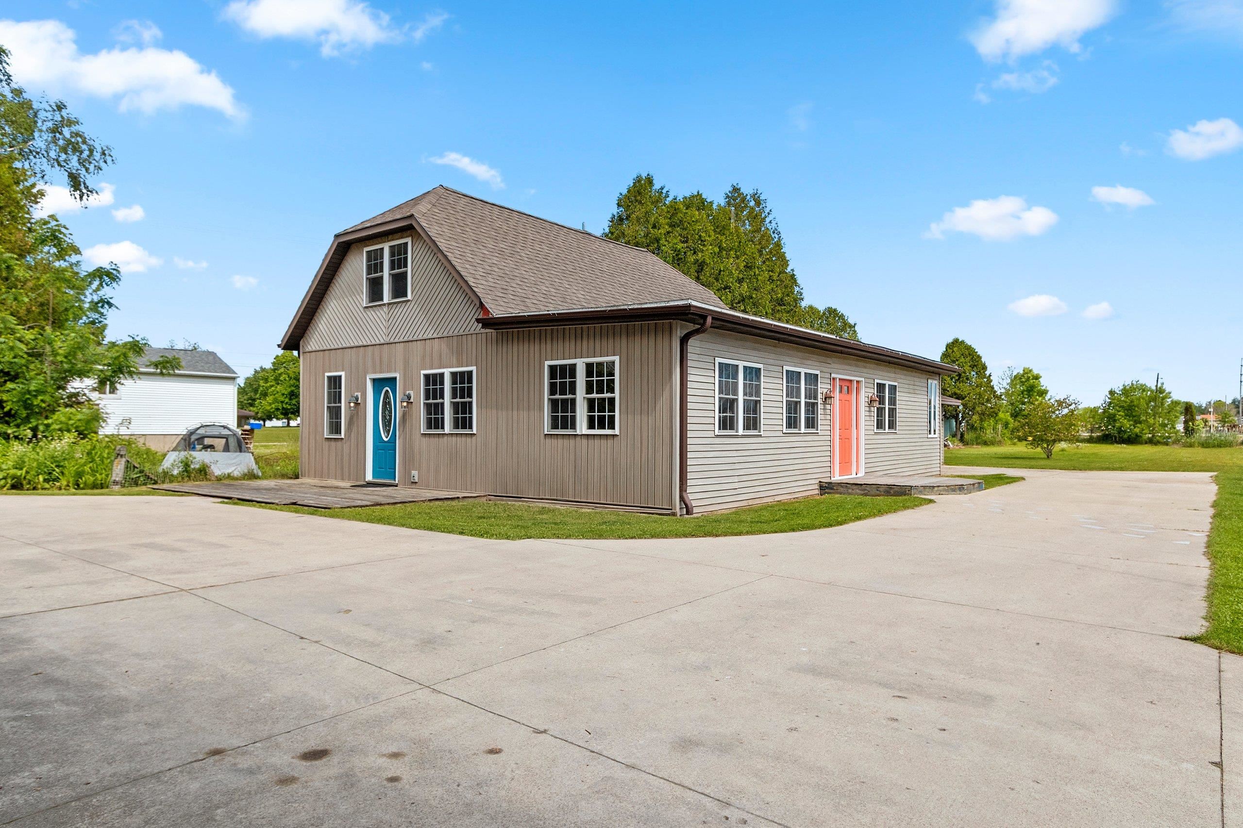 1411 School Street Two Rivers, WI 54241 - Photo 32 of 46