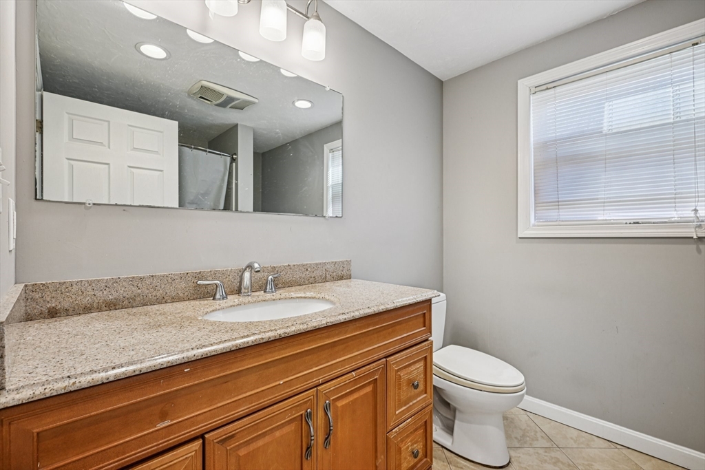 58 Roberts Road Bridgewater, MA 02324 - Photo 18 of 42