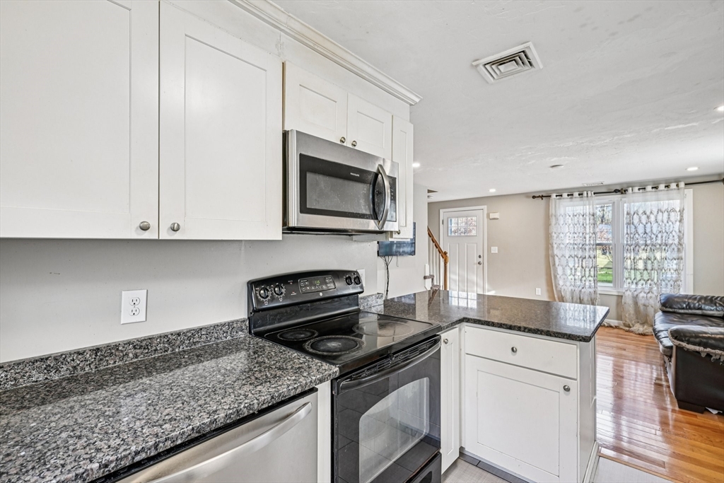 58 Roberts Road Bridgewater, MA 02324 - Photo 9 of 42