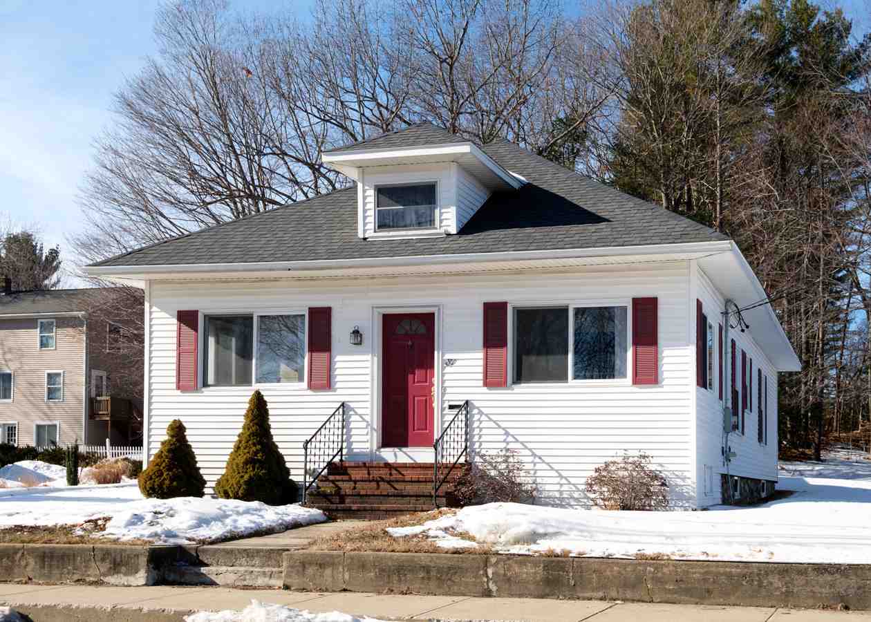 81 Twombley Road Sanford, ME 04073 - Photo 2 of 28 Gallery Image 2