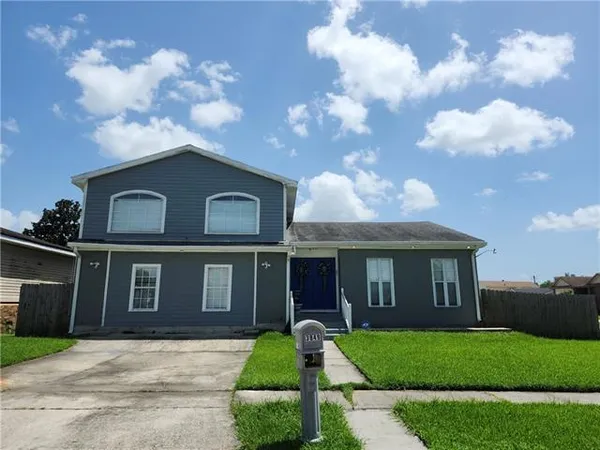 $260,000 | 3849 Red Cedar Lane, Harvey, LA 70058