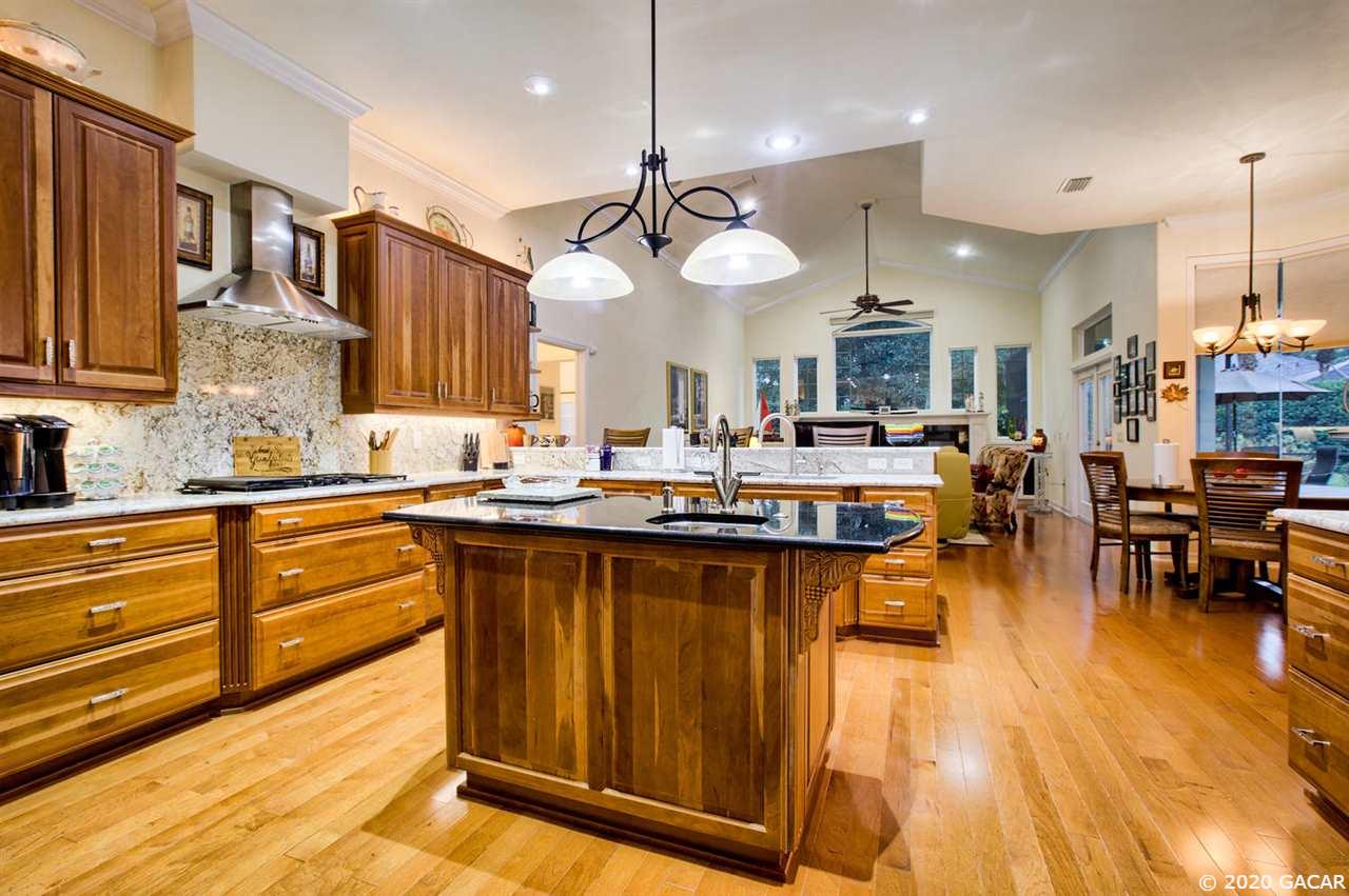8733 Southwest 14 Avenue Gainesville, FL 32607 - Photo 13 of 30 Gallery Image 13