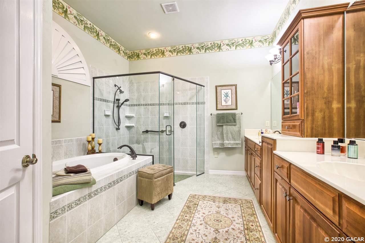 8733 Southwest 14 Avenue Gainesville, FL 32607 - Photo 16 of 30 Gallery Image 16