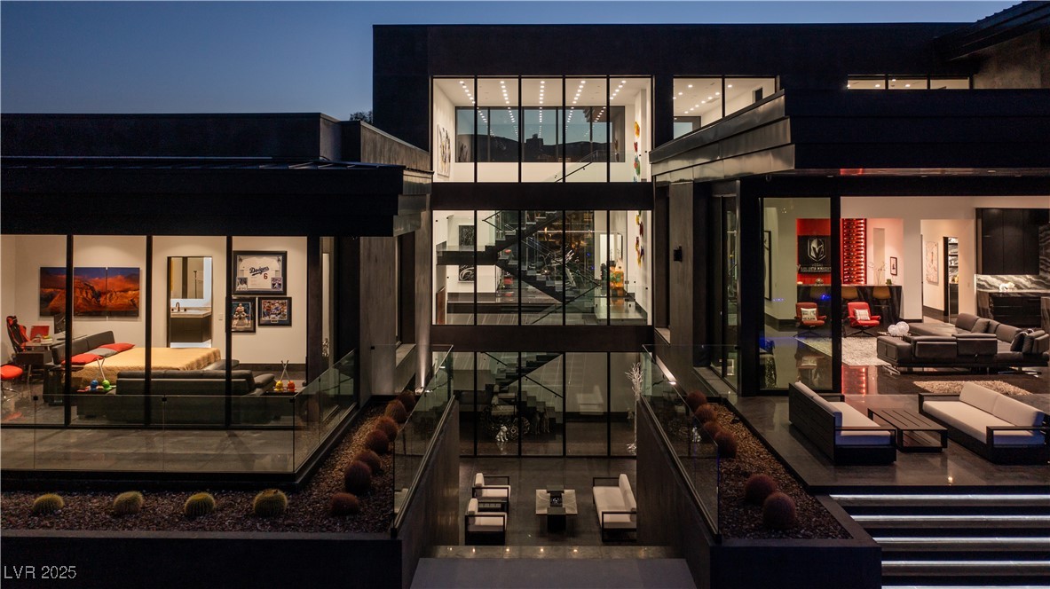 44 Hawk Ridge Drive Las Vegas, NV 89135 - Photo 2 of 68