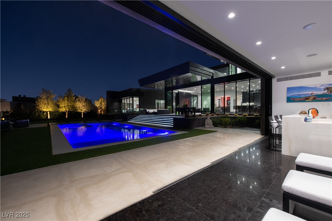 44 Hawk Ridge Drive Las Vegas, NV 89135 - Photo 38 of 68