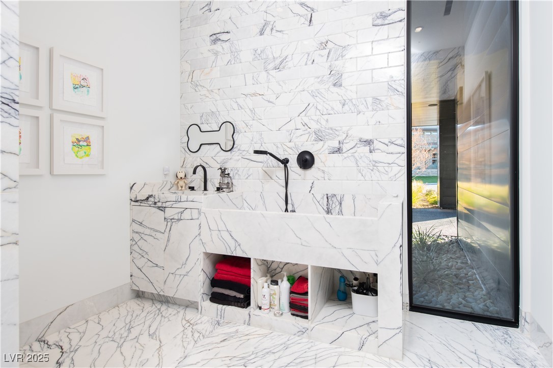 44 Hawk Ridge Drive Las Vegas, NV 89135 - Photo 53 of 68 Dog bath