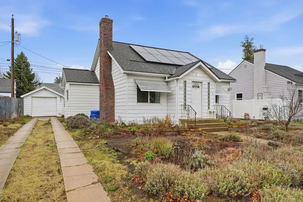 $305,000 | 517 East Hoffman Avenue, Spokane, WA 99207